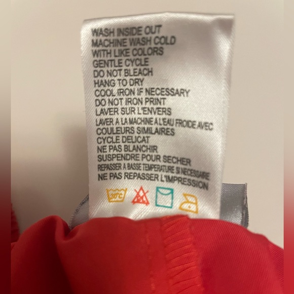 Reebok Women’s Red Athletic Shorts - Picture 4 of 5